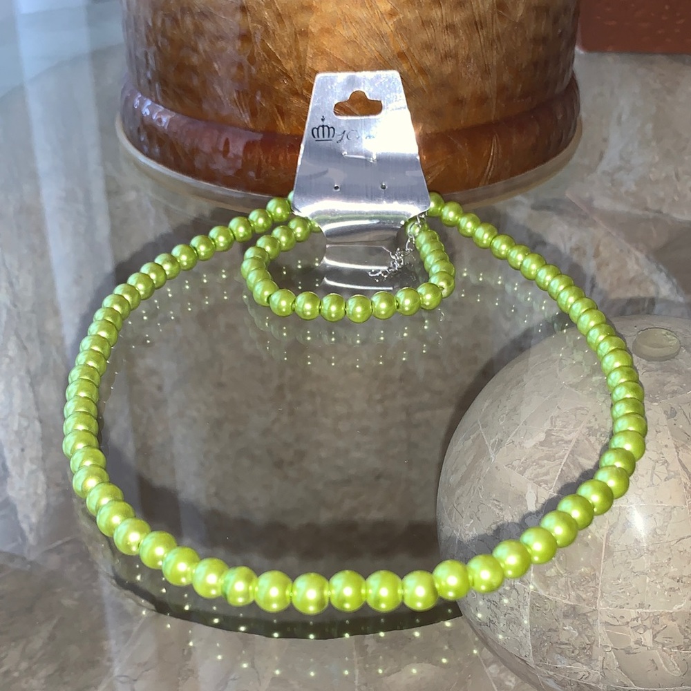 Elegant Lime Green Beaded Necklace and Bracelet Set